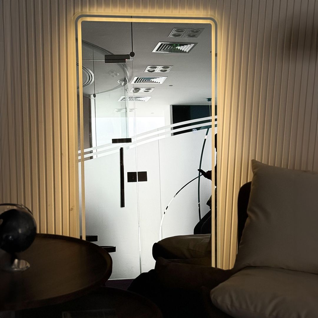 Hanging Mirror with Illuminated Frame product thumbnail 12