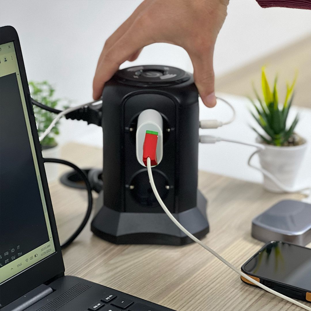 Multiple Power Socket with Wireless Charging B product thumbnail 4