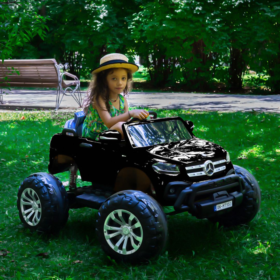 سيارة مرسيدس بنز مونستر DK - 1