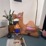 مُجسم الجمل القابل للنفخ