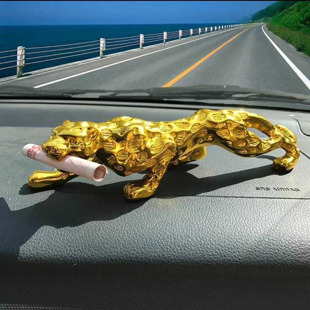 Golden Statue In The Shape Of A Leopard product thumbnail 4