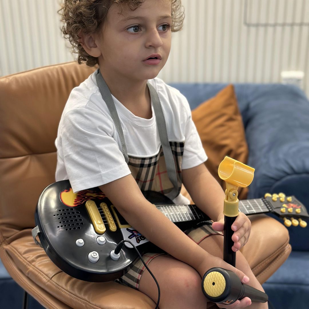 Guitar and Karaoke Microphone for Kids product thumbnail 15