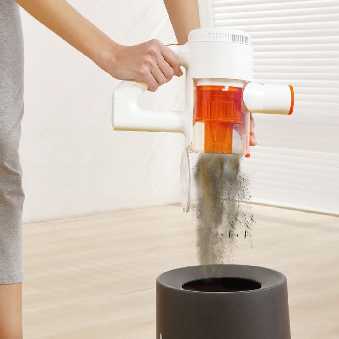 Rechargeable Multi-Head Vacuum Cleaner product thumbnail 9