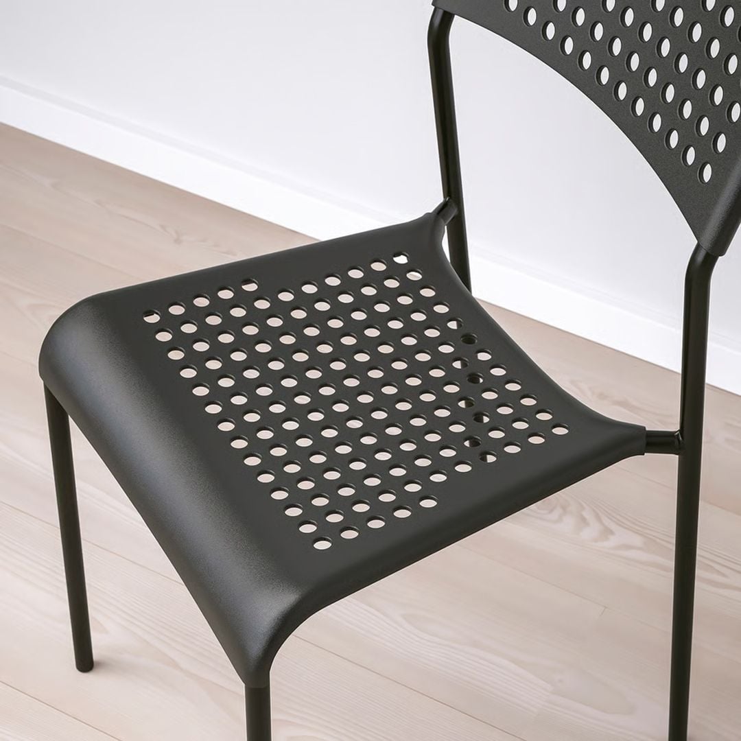 Black lounge chair product thumbnail 5