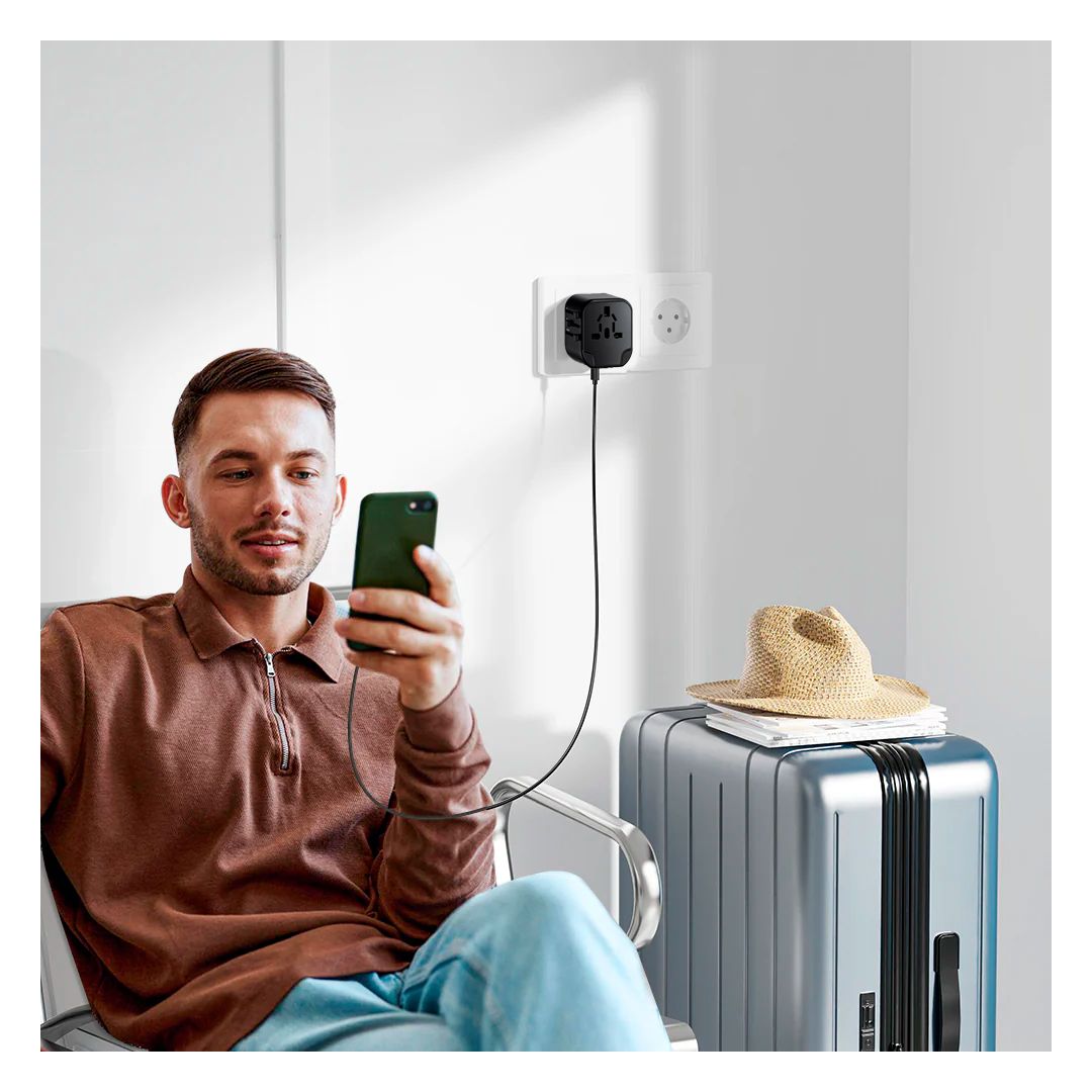 Multi-Port Power Adapter product thumbnail 12