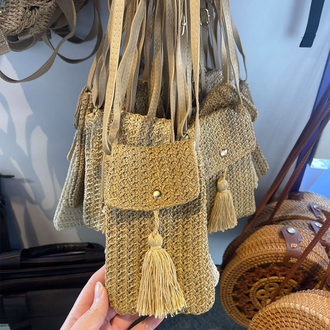 Woven Bag And Phone Case product thumbnail 3