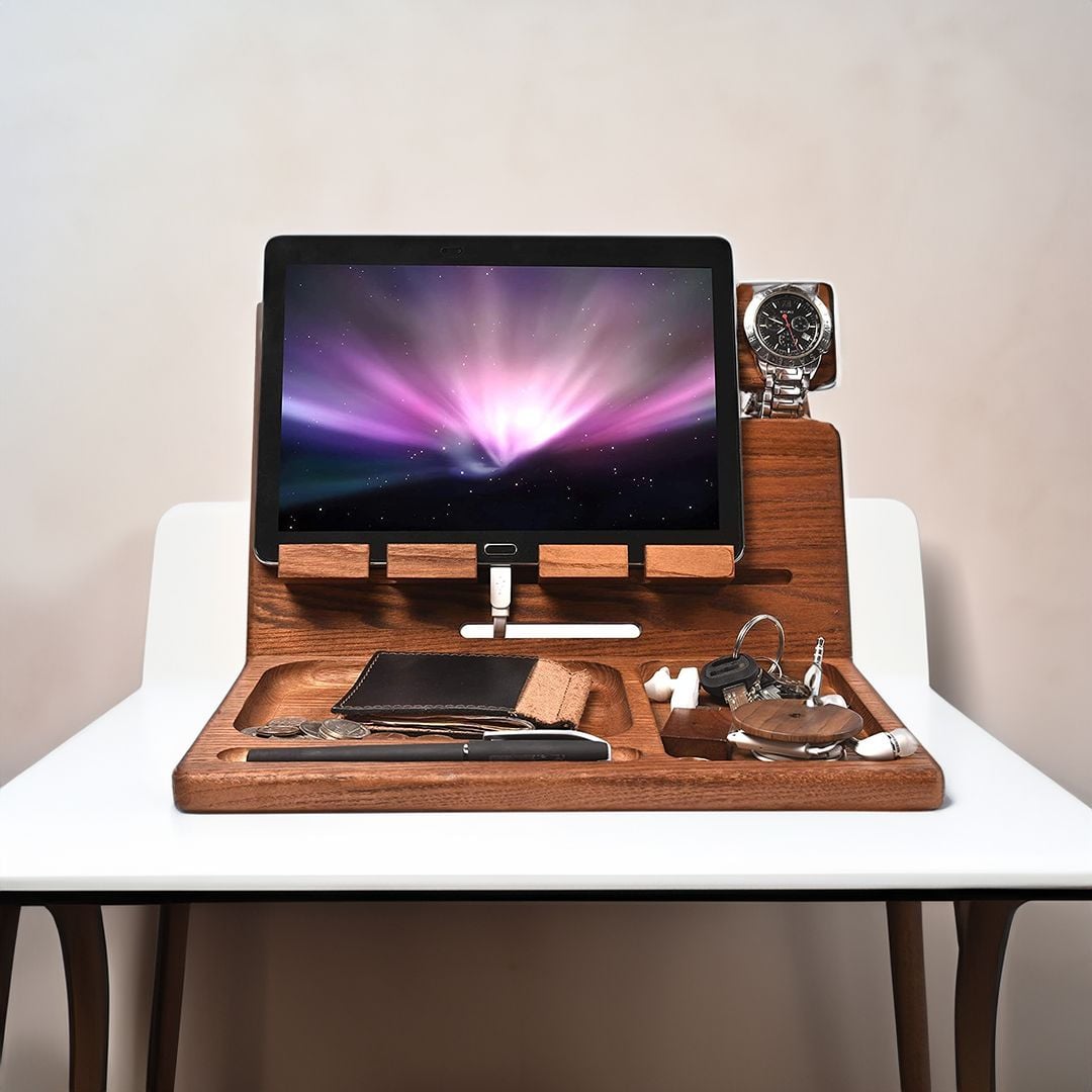 Wooden Organizer With Holder For Phone & Watch product thumbnail 3