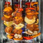 سيخ صنع الشاورما والدجاج المحمر - 4