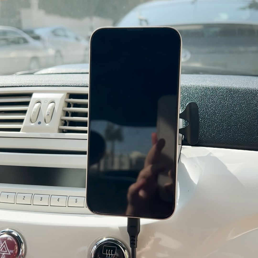 Wireless Magnetic Car Charger product thumbnail 12