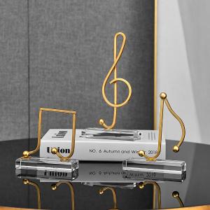  ديكور النوتات الموسيقية بقاعدة كريستال