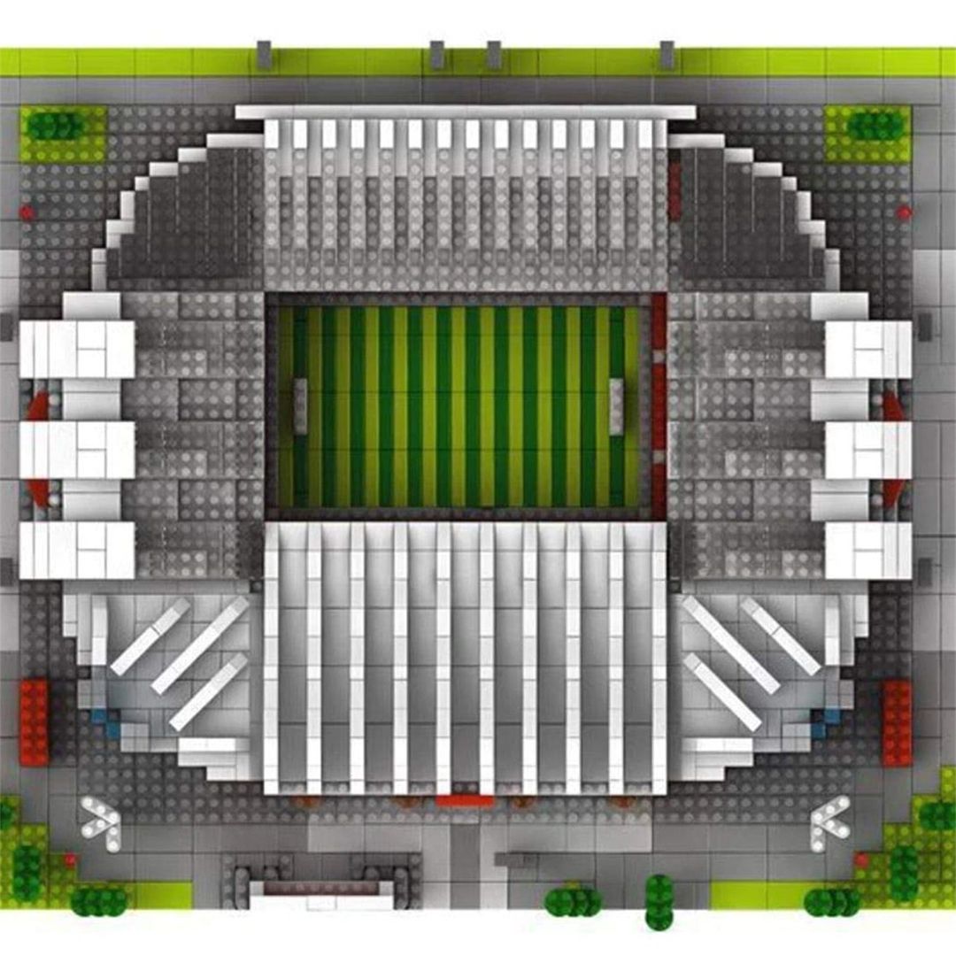 LEGO Old Trafford Stadium product thumbnail 3